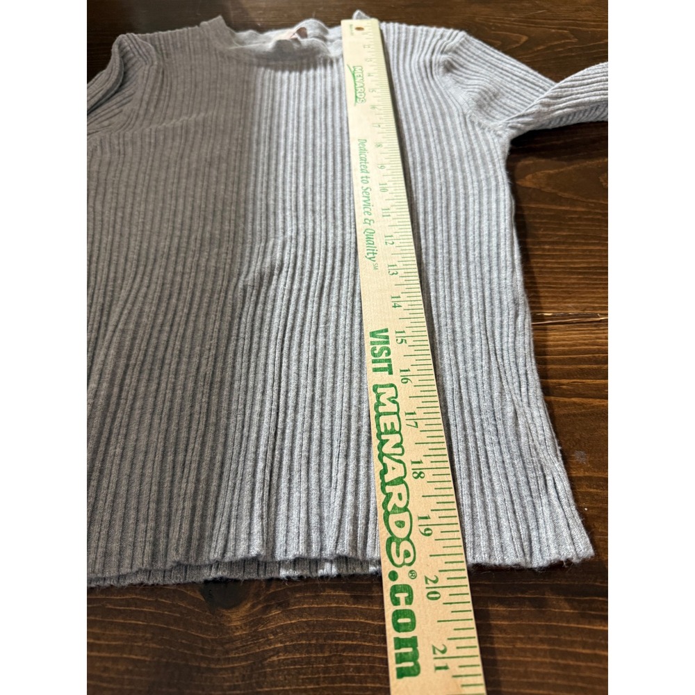 Forever 21 Ribbed Knit Top Gray Long Sleeve‎ Crew Neck Basic Casual Medium - Picture 7 of 9